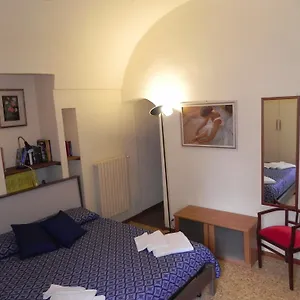 https://centralissimo-trilocale-su-due-piani-flavio-house.hotelitalianriviera.com
