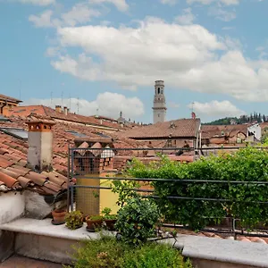 Apartment Terrazza Garibaldi By Postcardsfrom, Verona